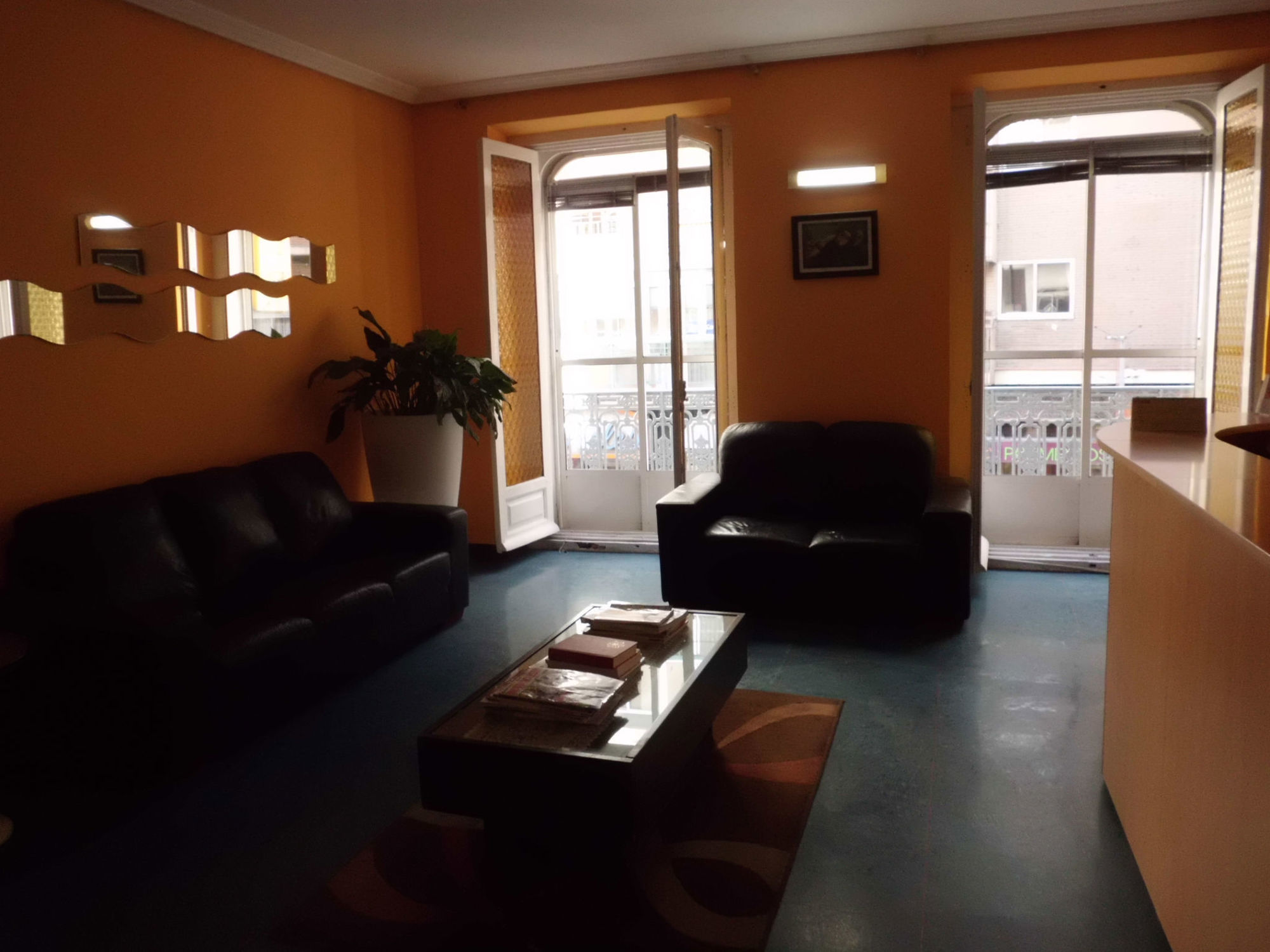 Hostal Lima Valladolid Eksteriør billede