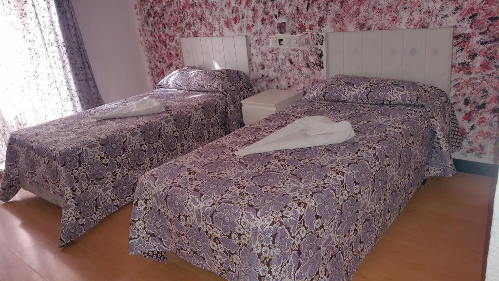 Hostal Lima Valladolid Eksteriør billede