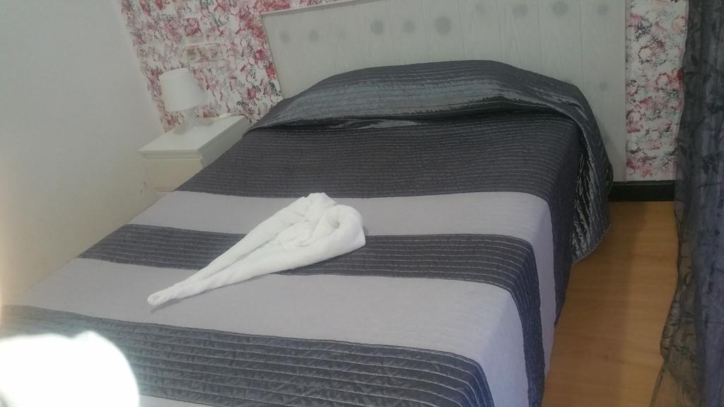 Hostal Lima Valladolid Eksteriør billede