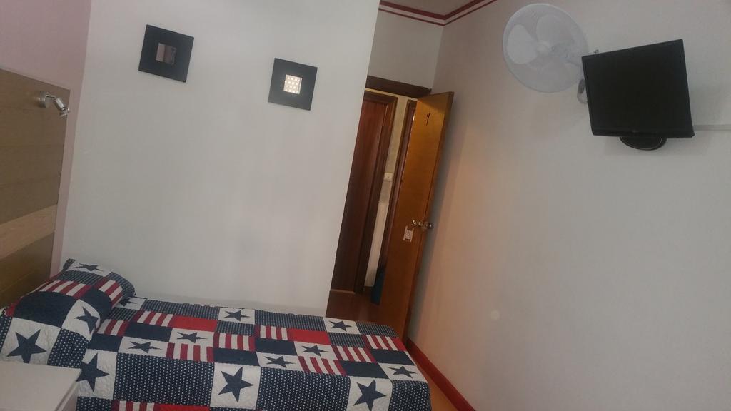 Hostal Lima Valladolid Eksteriør billede