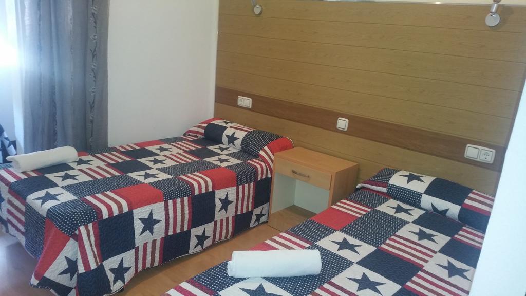 Hostal Lima Valladolid Eksteriør billede