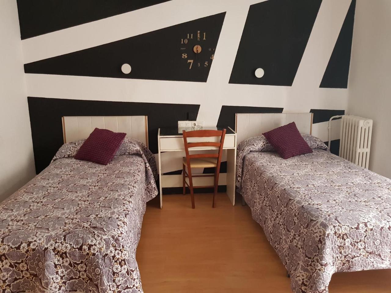 Hostal Lima Valladolid Eksteriør billede