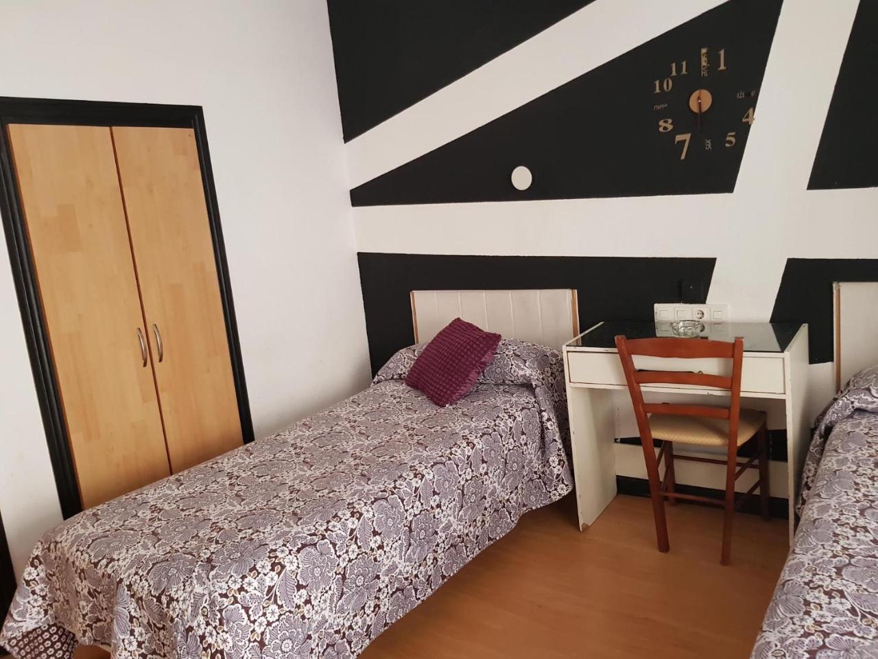 Hostal Lima Valladolid Eksteriør billede