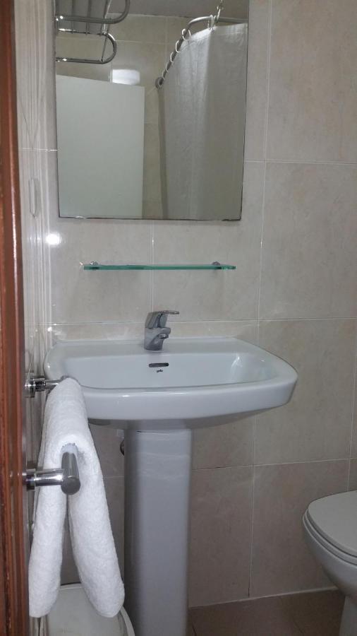 Hostal Lima Valladolid Eksteriør billede